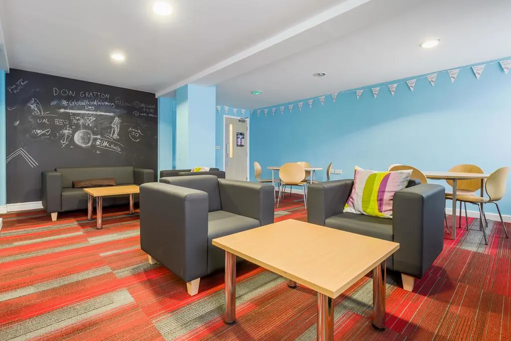 Don gratton common area