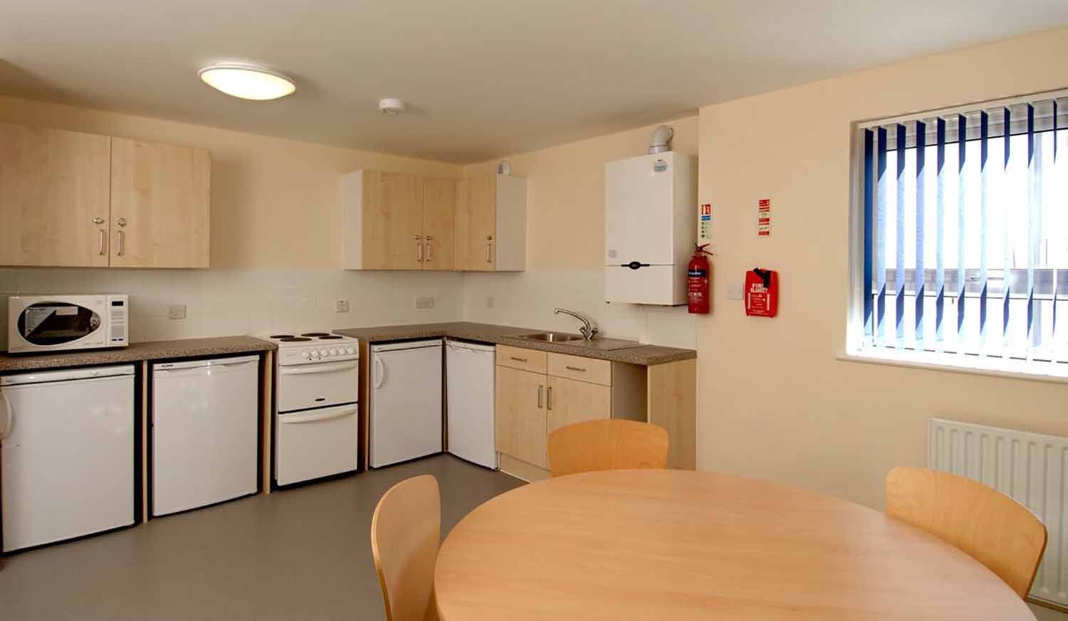 Cambridge_Acc_Sedley Court_Kitchen_01