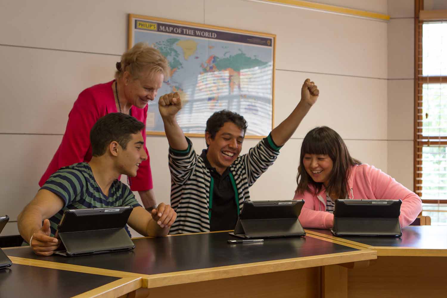 Cambridge_School_Class room_Students_09