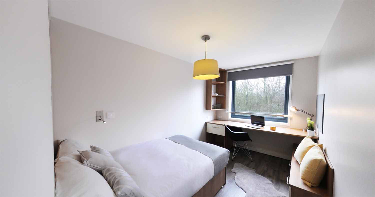 london_central_acc_chapter_islington_residence_gold_bedroom_01-1